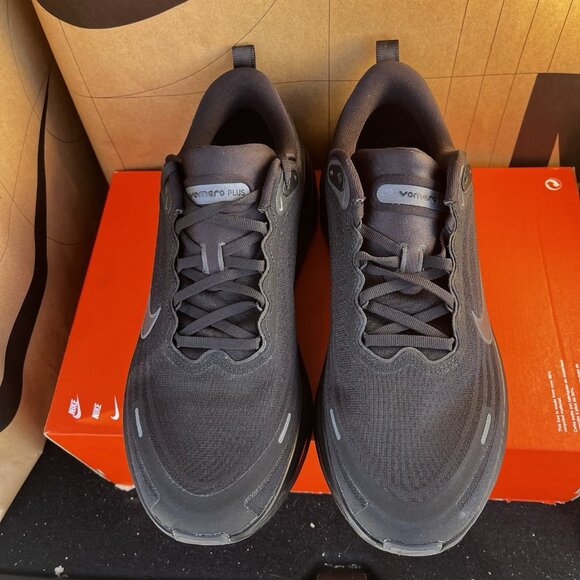 NEW Nike Vomero Plus HV8150 003 Triple Black Metallic Dark Grey Men Sz 11.5 main image 8